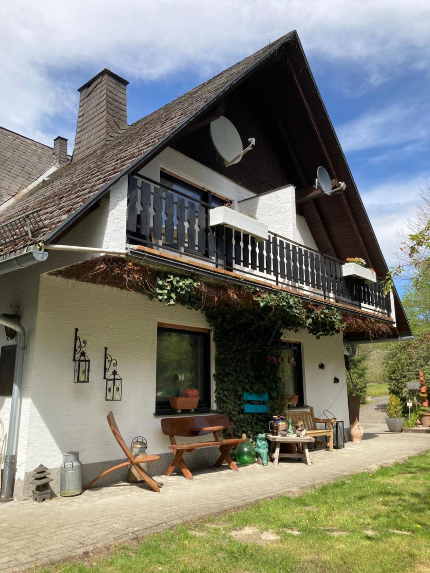 Gasthof Walhalja Schmallenberg Exterior foto